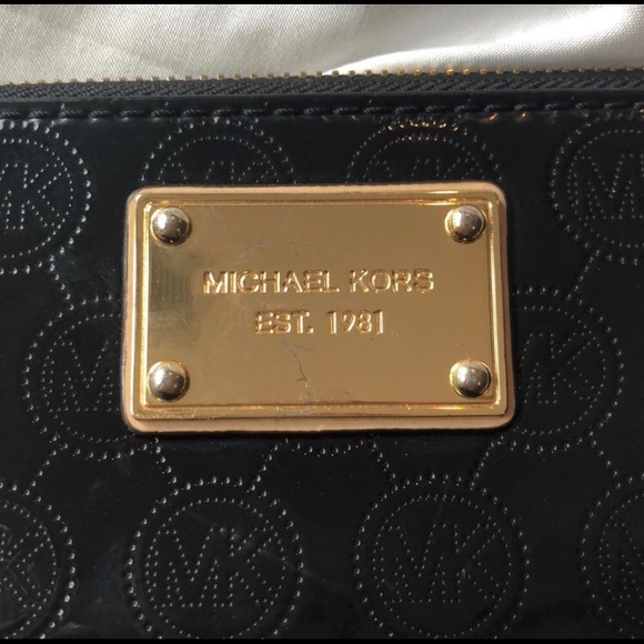Michael Kors Wallet - Picture 3 of 4